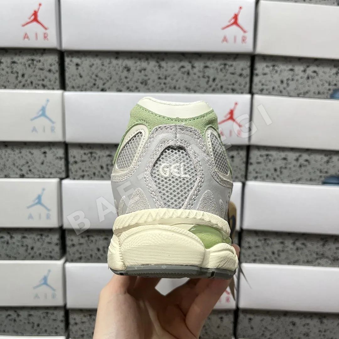 아식스 [GX] 젤 NYC 1203A383-022 200521 Asics Gel-NYC Cloud Grey Green 상세 이미지 3