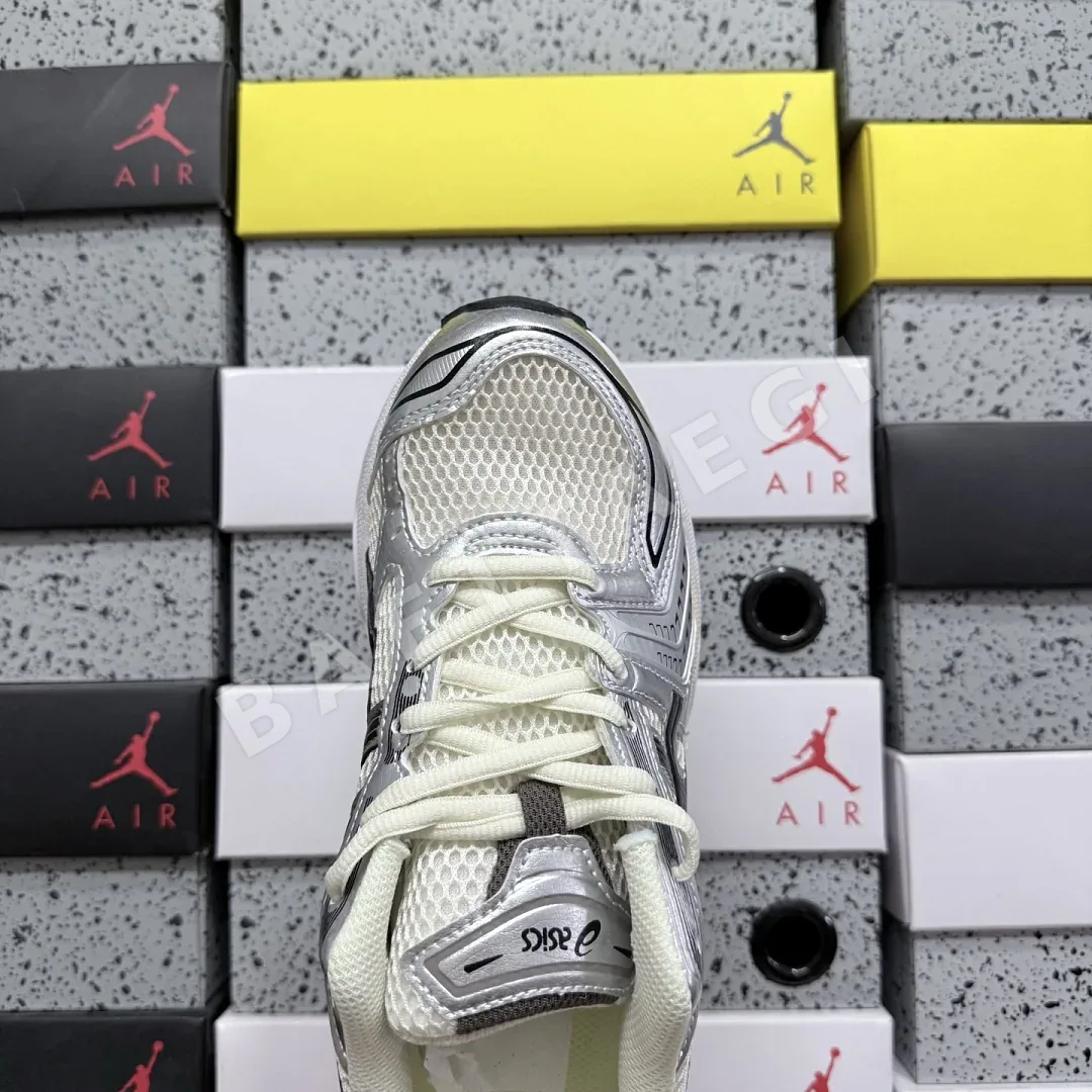 아식스 [WZ] 젤 카야노 14 1201A019-108 200400 Asics Gel-Kayano 14 Cream Black Metallic 상세 이미지 9
