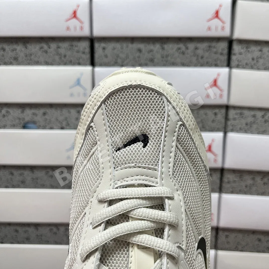 나이키 [WM] 샥스 II7635-002 201141 Nike Shox Ride 2 Light Bone Metallic Black 상세 이미지 5