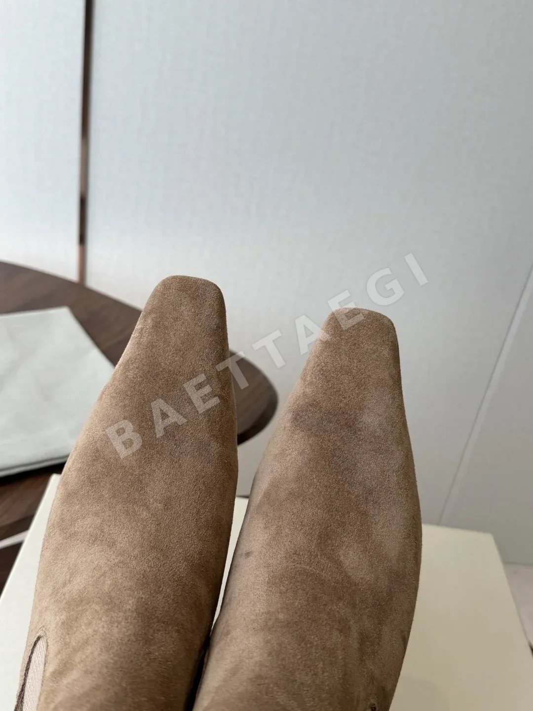 브루넬로쿠치넬리 스틸레토힐 미드카프 부츠 상세 이미지 6