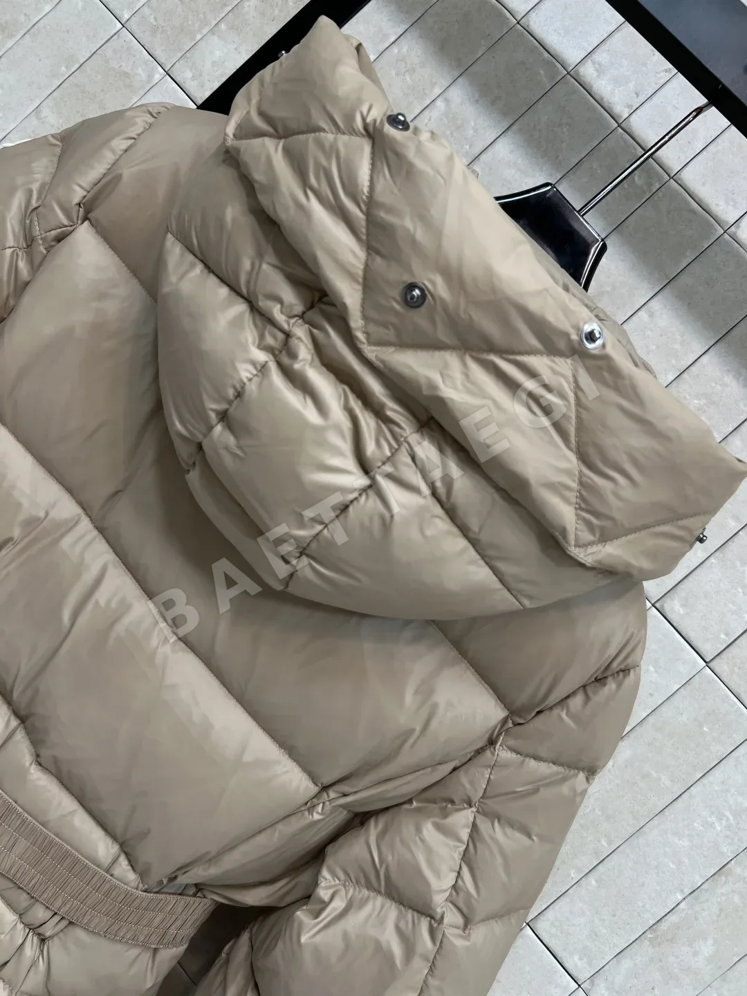 몽클레르 보에드 숏 패딩 점퍼 상세 이미지 8