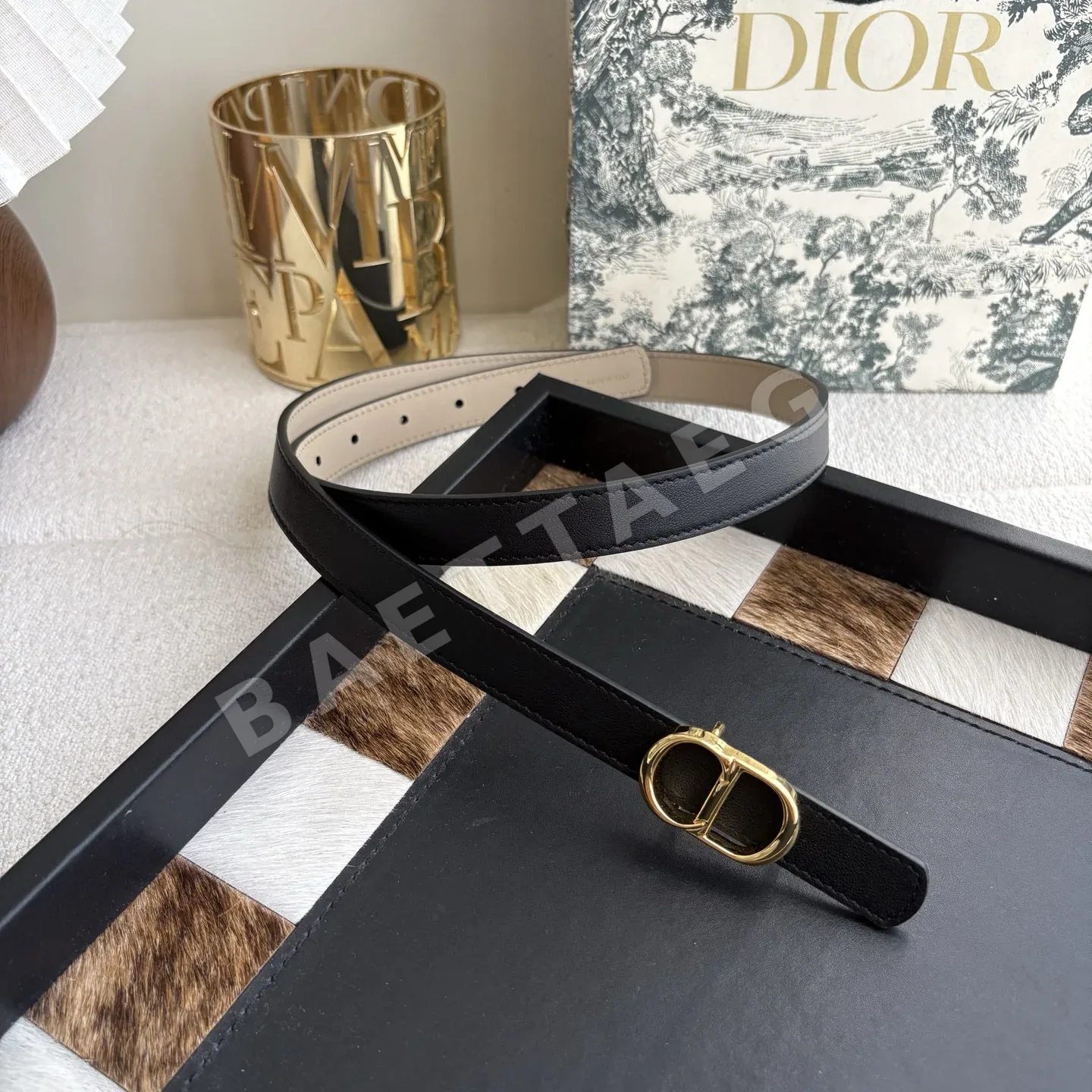 디올 CD 아이콘 골드 버클 리버시블 가죽 벨트 상세 이미지 3