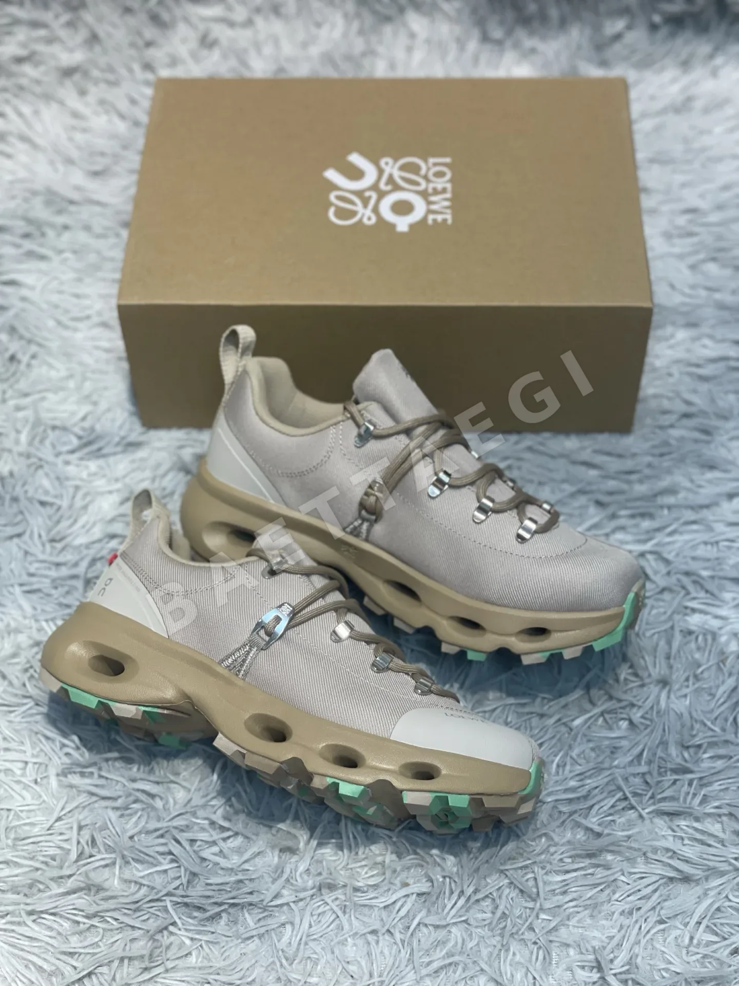 ON 퓨어 오리지널 하이킹 신발 상세 이미지 9