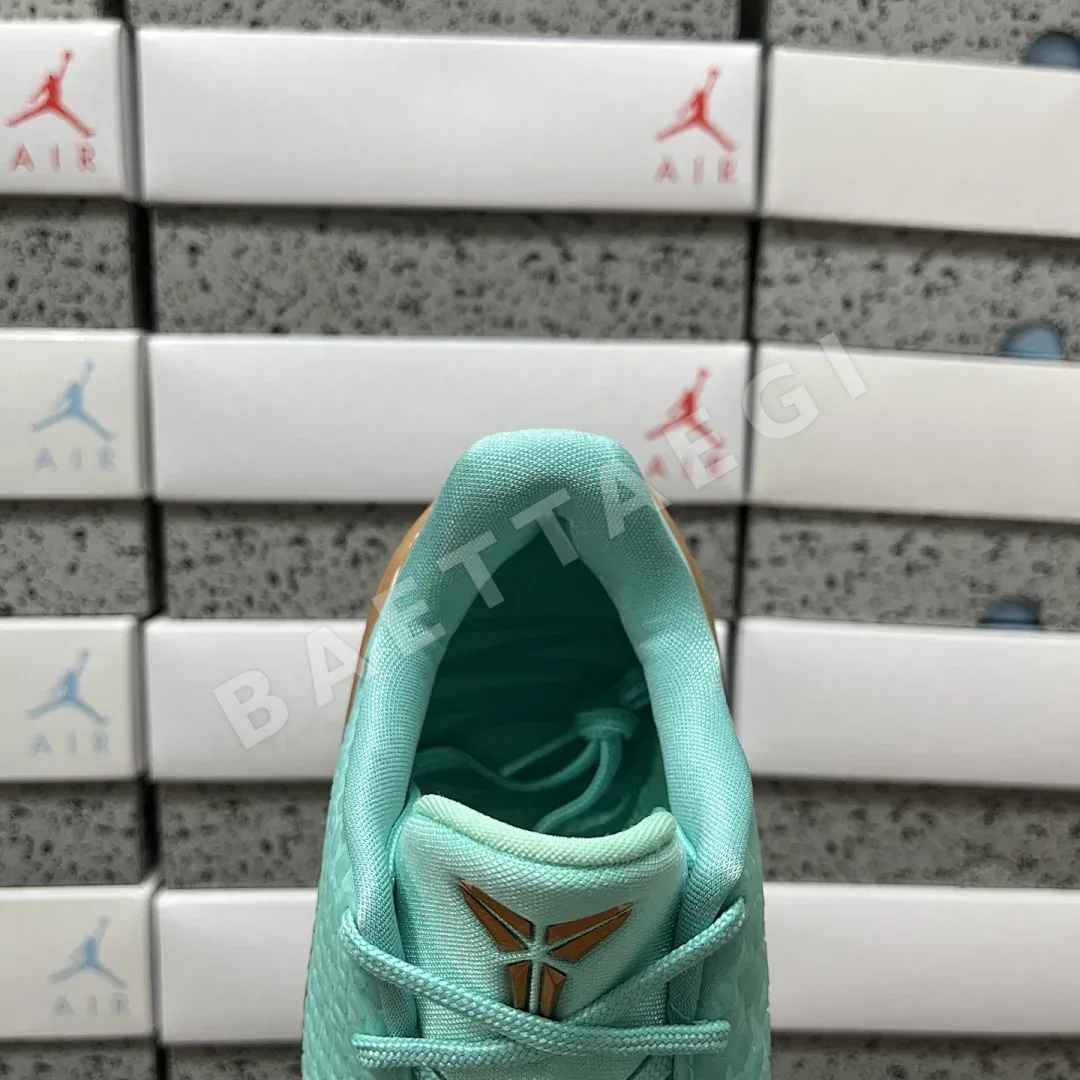 나이키 [GX] 코비 6 프로트로 IQ5774-300 201379 Nike Kobe 6 Protro Jalen Brunson Statue Of 상세 이미지 7