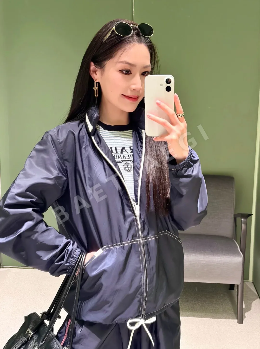 프라다 네이비 후드 나일론 자켓 114832