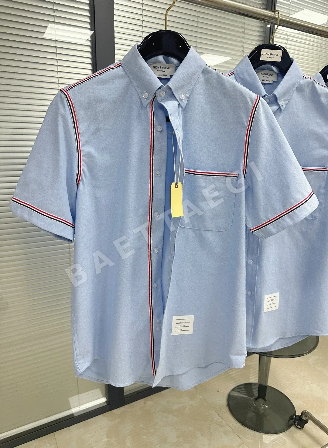 톰브라운 리본 장식 반팔 셔츠 상세 이미지 8