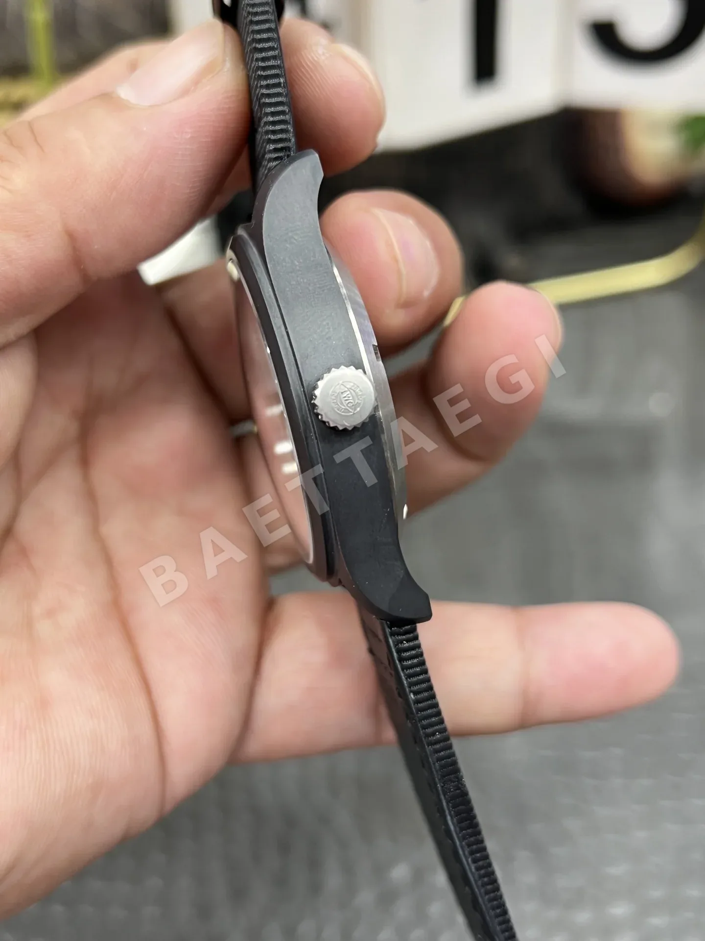 IWC 파일럿 에이스 오브 스페이드 세라믹 시계 상세 이미지 6