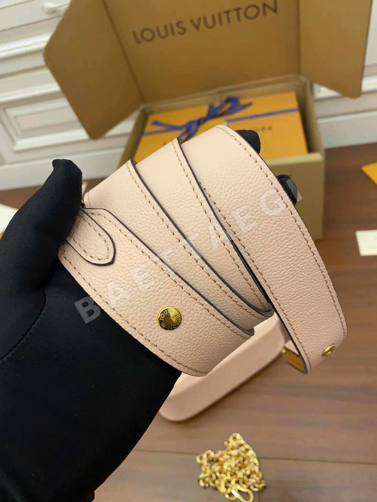 루이비통 M58555 가방 상세 이미지 9