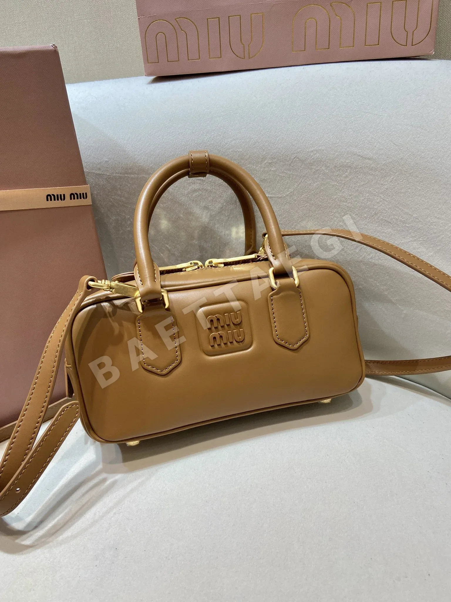미우미우 패딩 볼링백 5BB142