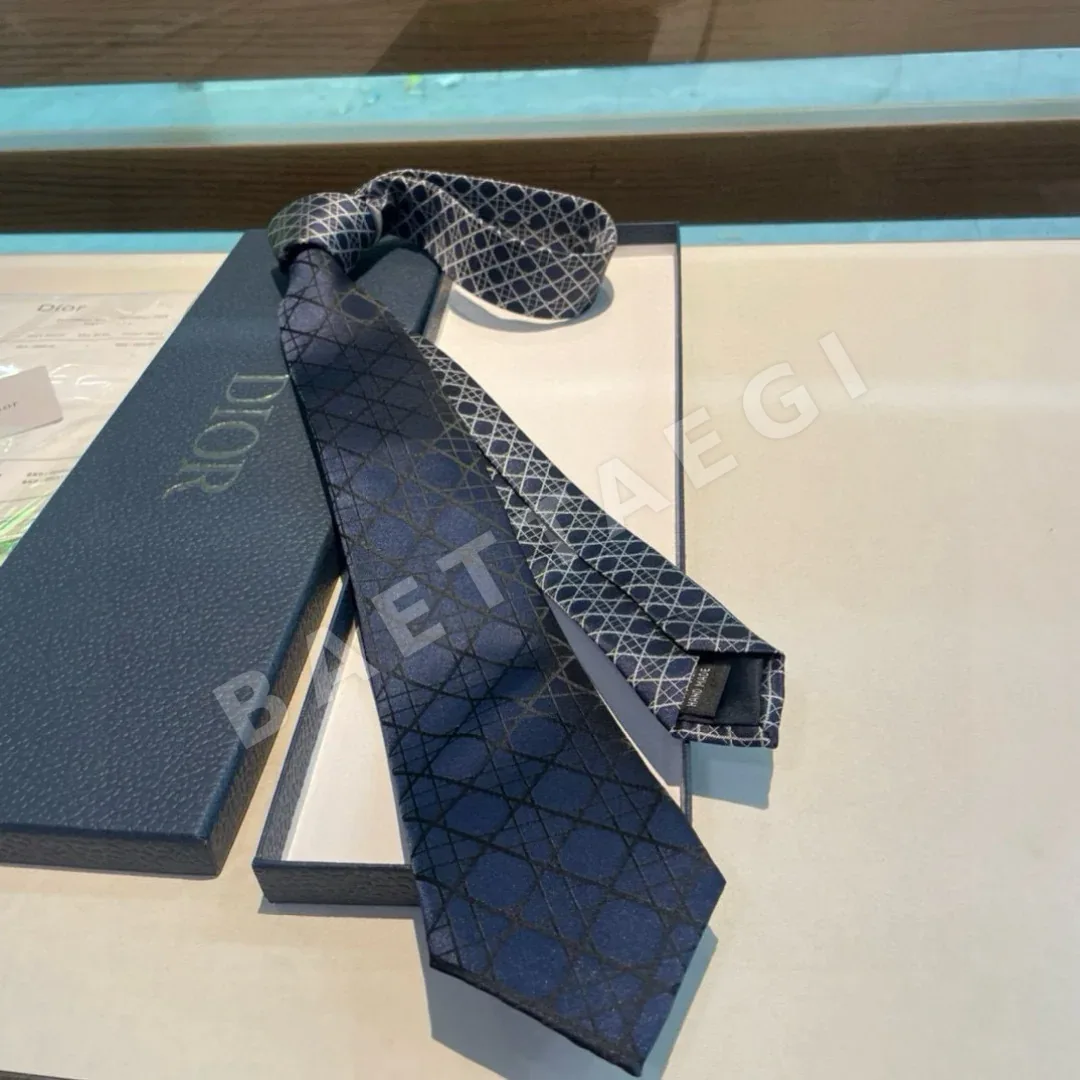 디올 CD 로고 모노크롬 넥타이 상세 이미지 8