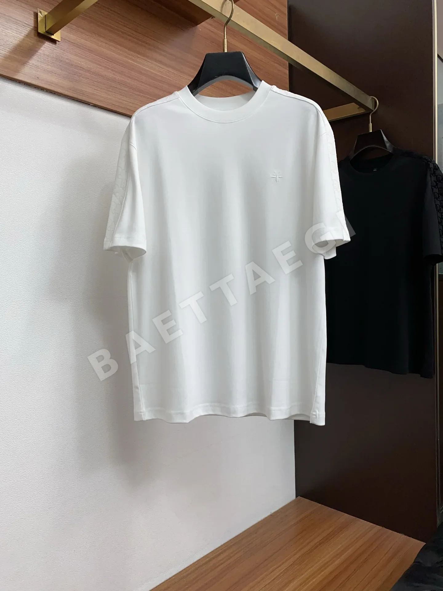 디올 크루넥 남성 반팔 티셔츠 148693