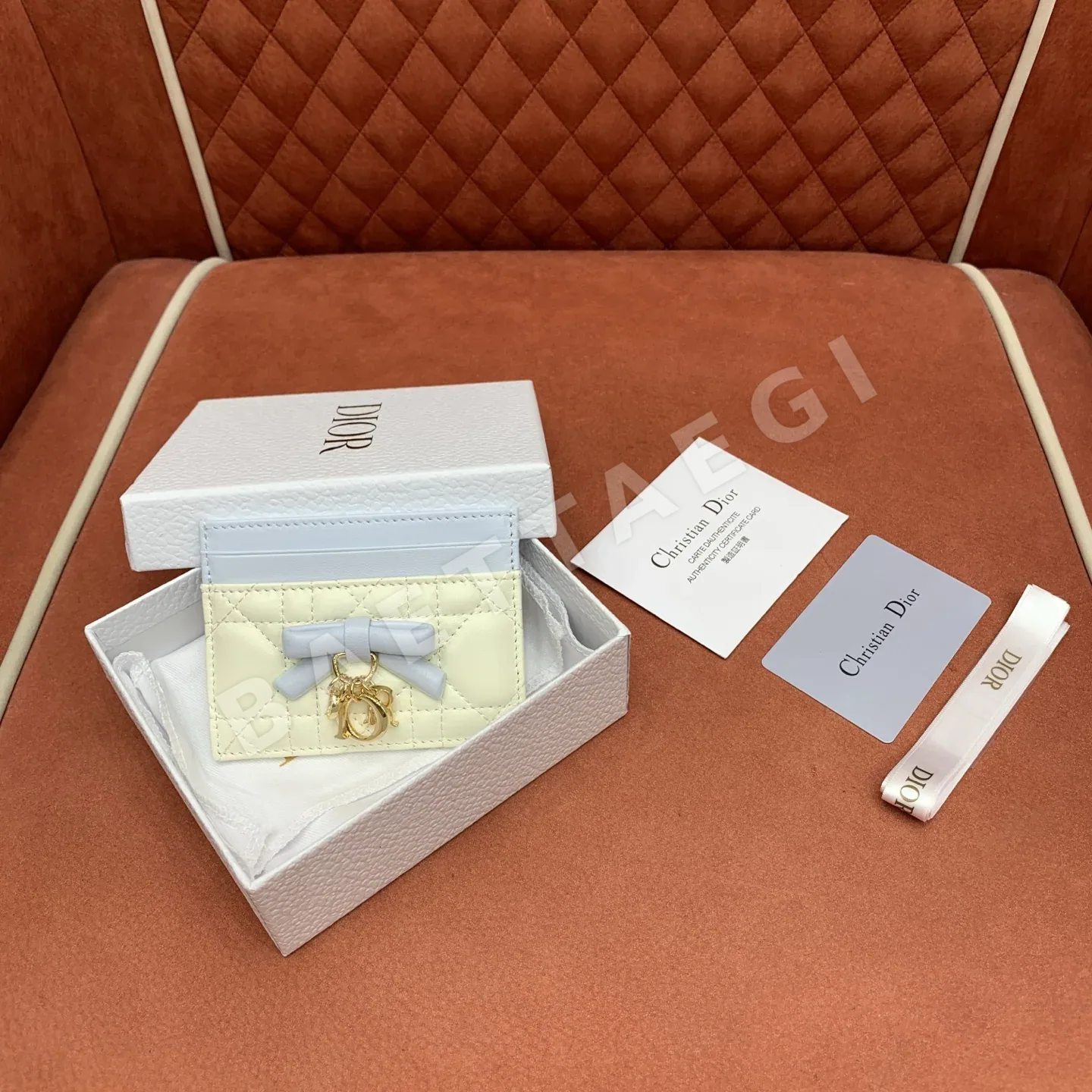 디올 리본 램스킨 카드홀더 지갑 188471