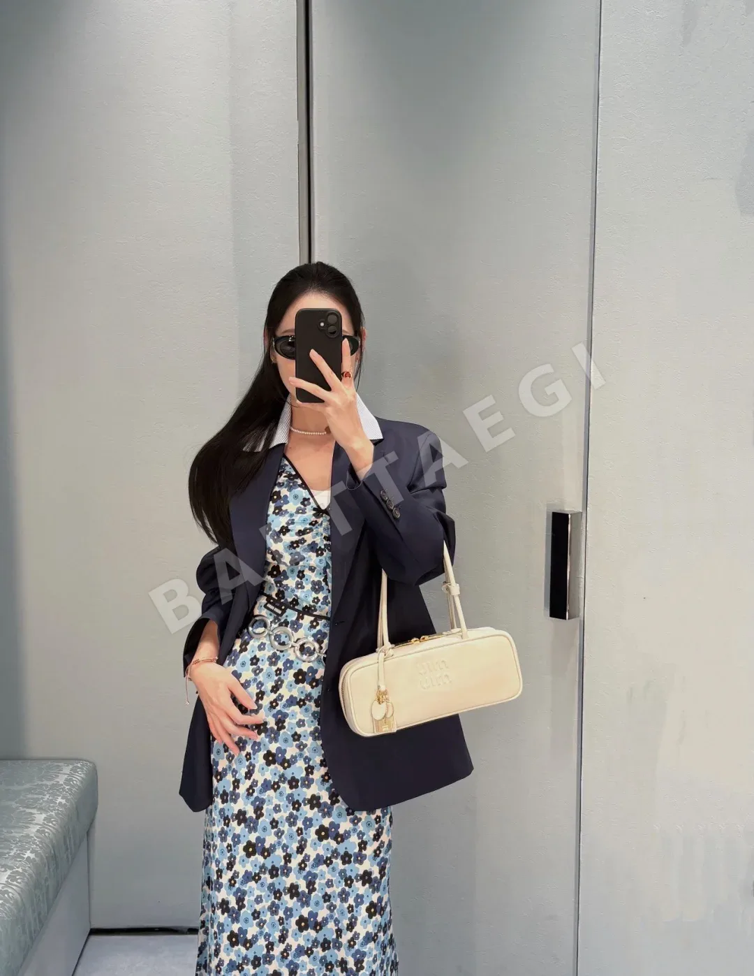 미우미우 뽕나무 실크 꽃무늬 V넥 반소매 원피스 상세 이미지 8