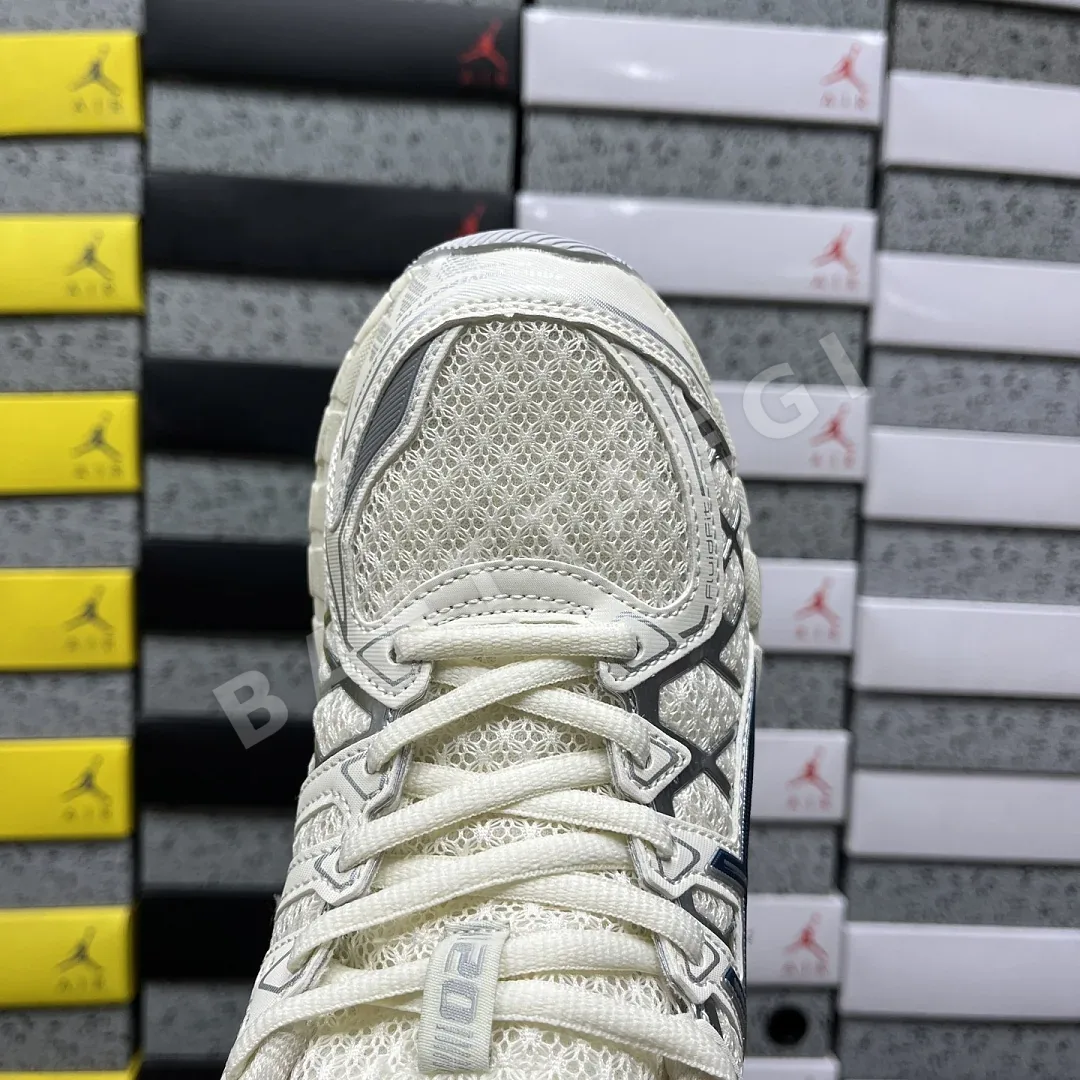 아식스 [TOP] 젤 카야노 20 1203A388-104 200424 Asics Gel-Kayano 20 Cream Independence 상세 이미지 6
