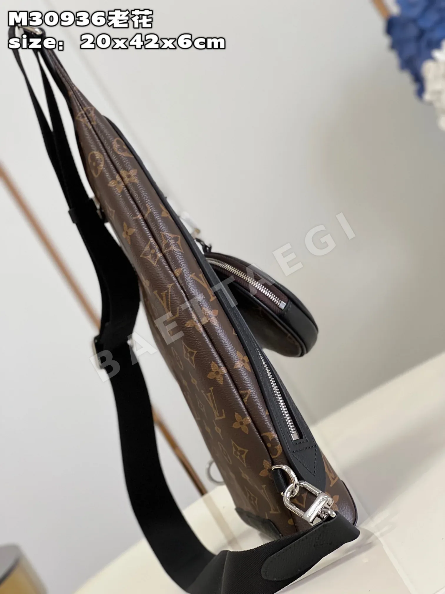 루이비통 모노그램 타이가 백팩 M30936 상세 이미지 3
