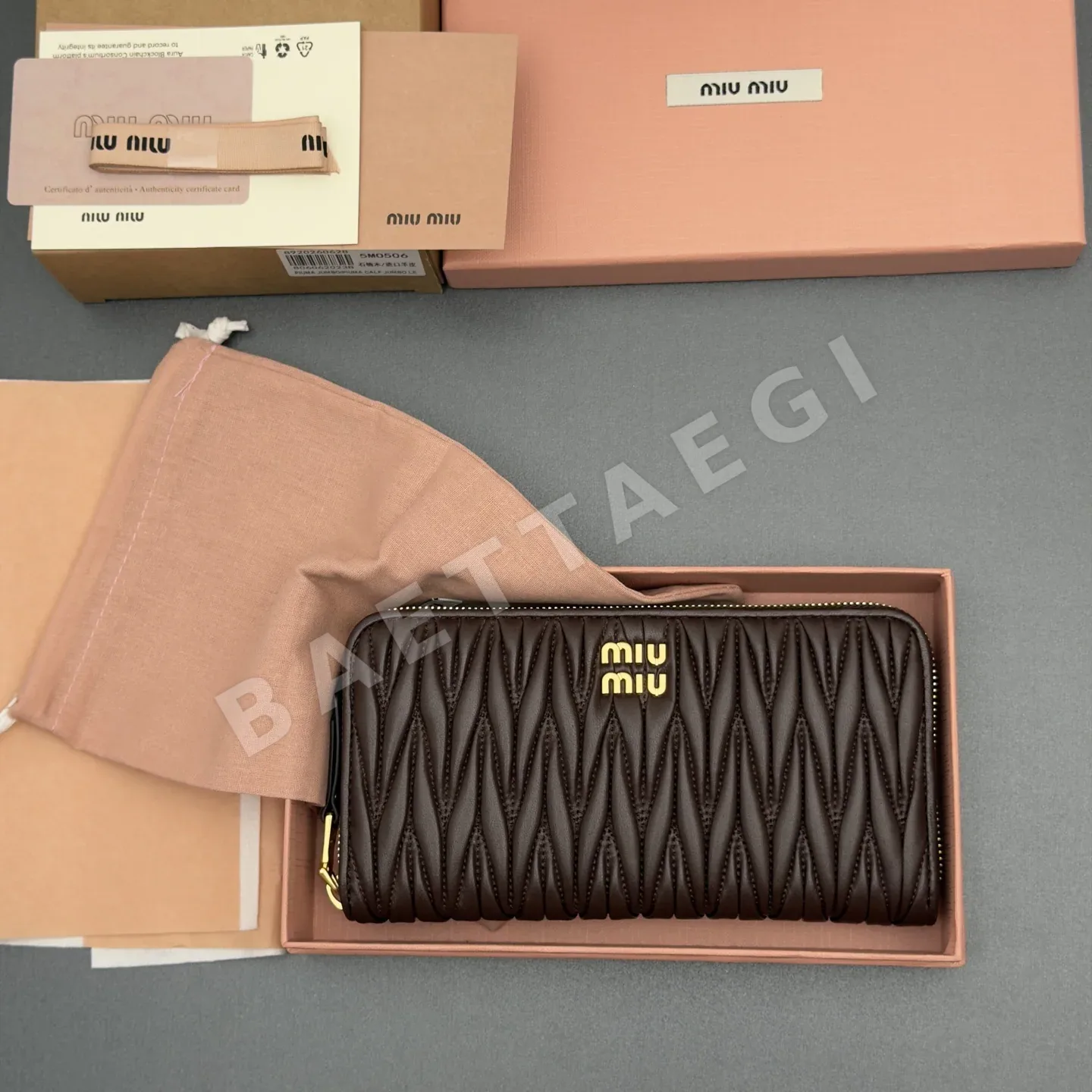 미우미우 지갑 160439 Miu Miu Wallet 상세 이미지 9