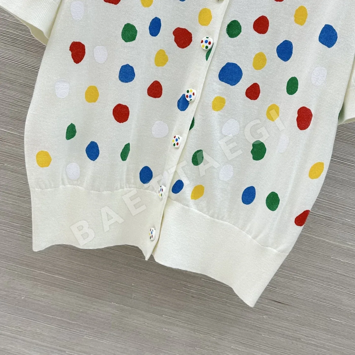 루이비통 모노그램 페인트 그래피티 반팔 가디건 상세 이미지 6