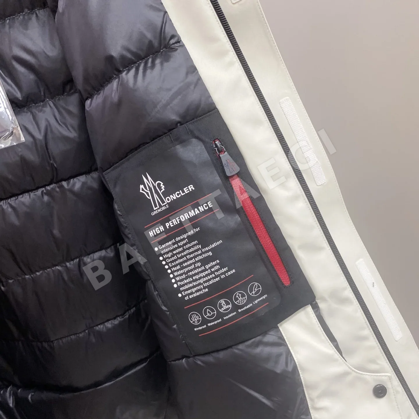 몽클레르 그레노블(Moncler Grenoble) 기능성 후드 스키 자켓 다운 패딩 상세 이미지 11