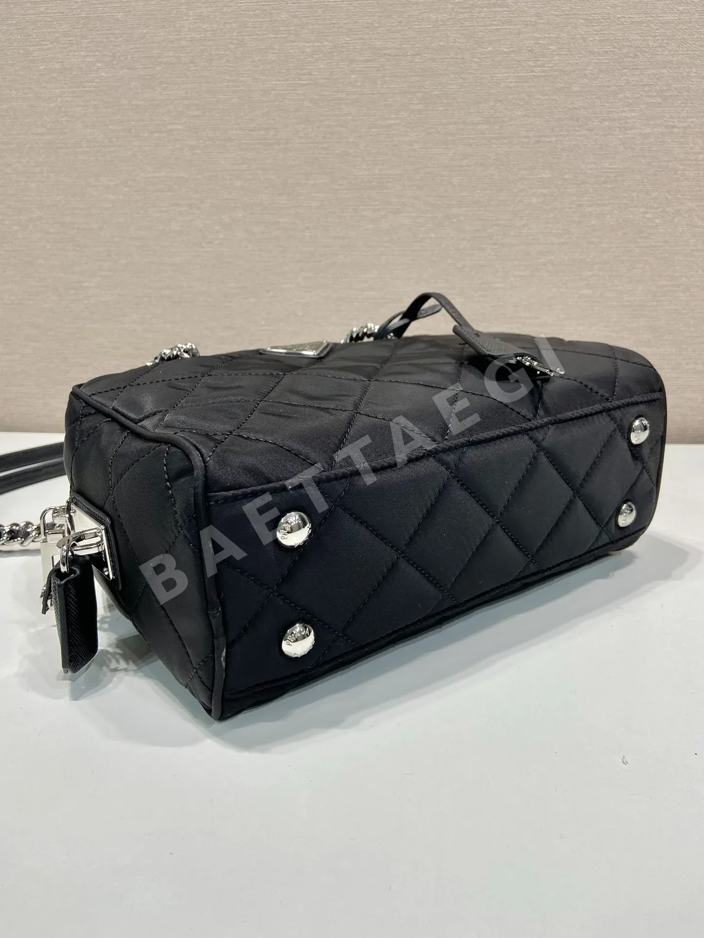 프라다 나일론 카메라백 1BB903 상세 이미지 6