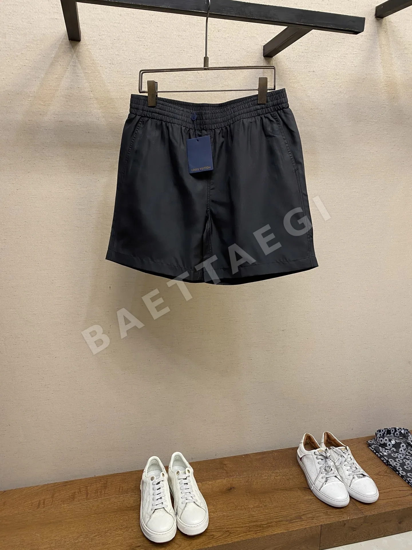 루이비통 모노그램 프린트 나일론 남성 반바지 68885