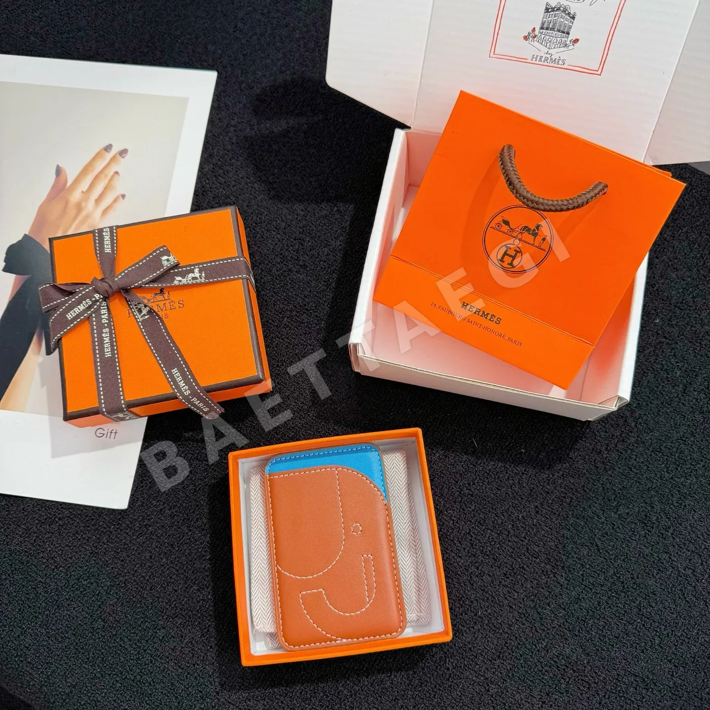 에르메스 맥세이프 마그넷 카드홀더 지갑 상세 이미지 2