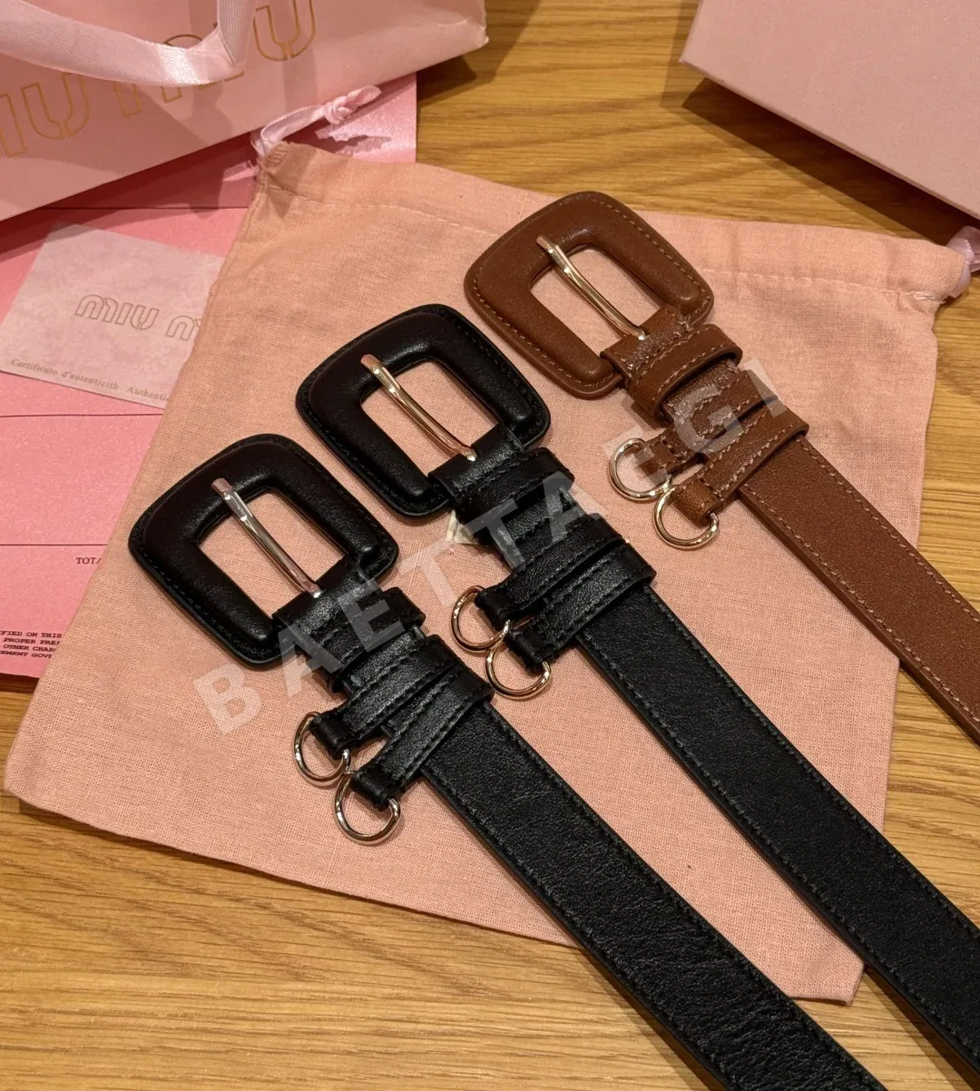 미우미우 소가죽 패디드 사각 버클 벨트 상세 이미지 3