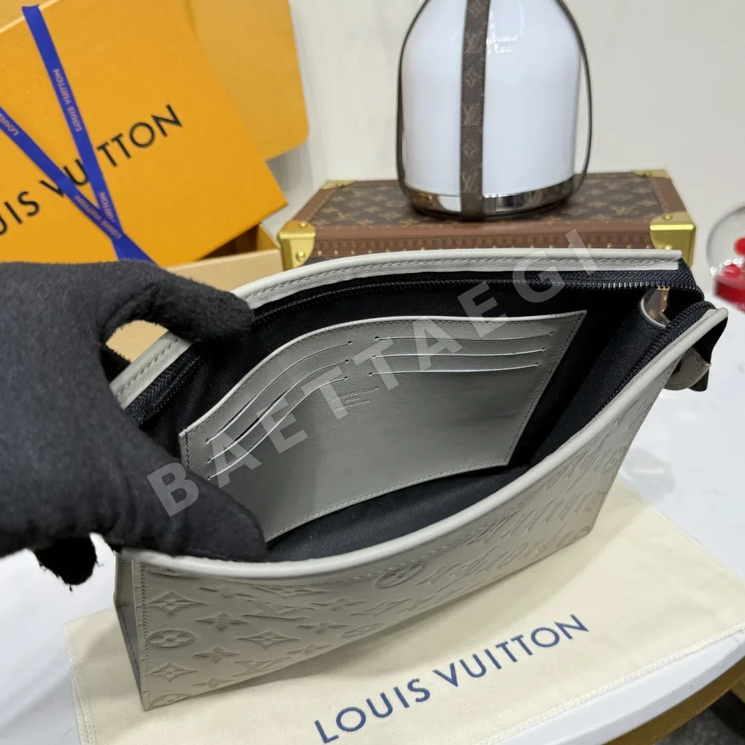 루이비통 포쉐트 보야지 미디엄 핸드백 M61692 상세 이미지 9