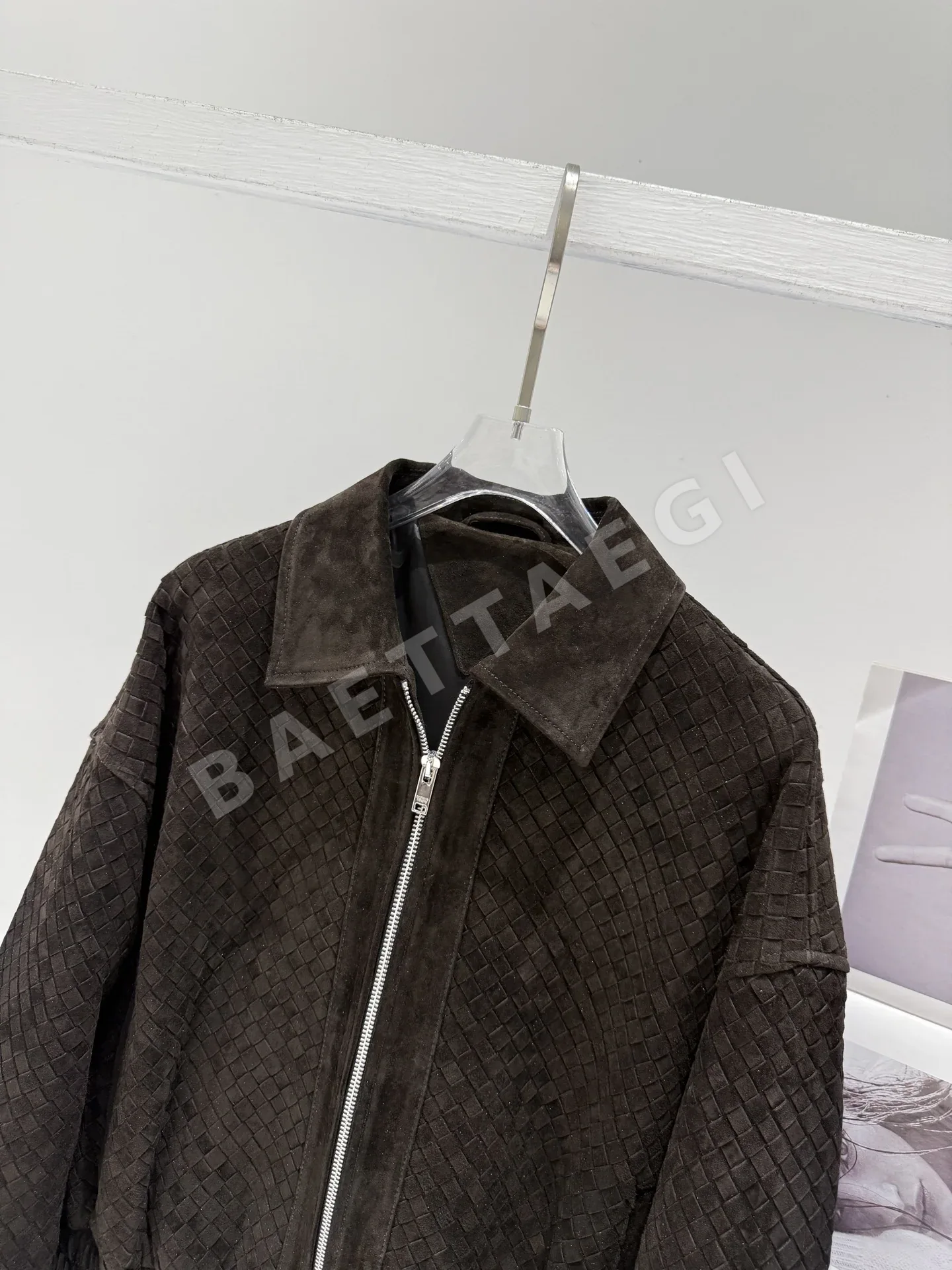 보테가베네타 램스킨 오프숄더 여성 자켓 상세 이미지 5