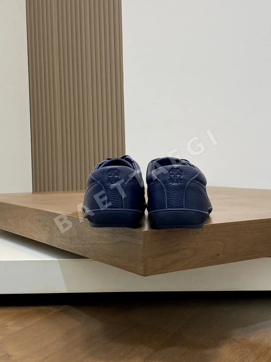 브루넬로쿠치넬리 소가죽 스웨이드 캐주얼 신발 상세 이미지 8