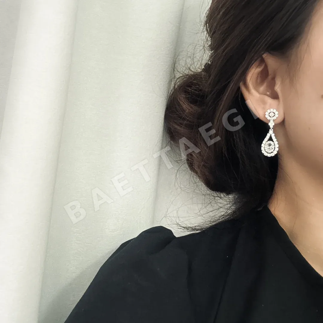 해리윈스턴 티어드롭 태슬 귀걸이 상세 이미지 3