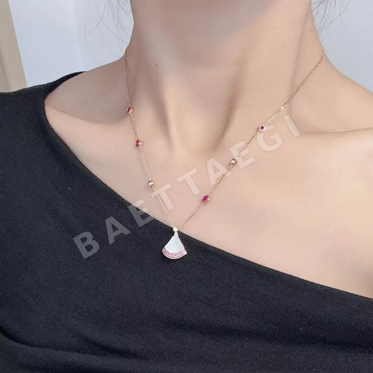 불가리 디바스드림 18K 로즈골드 루비 다이아몬드 목걸이 상세 이미지 1