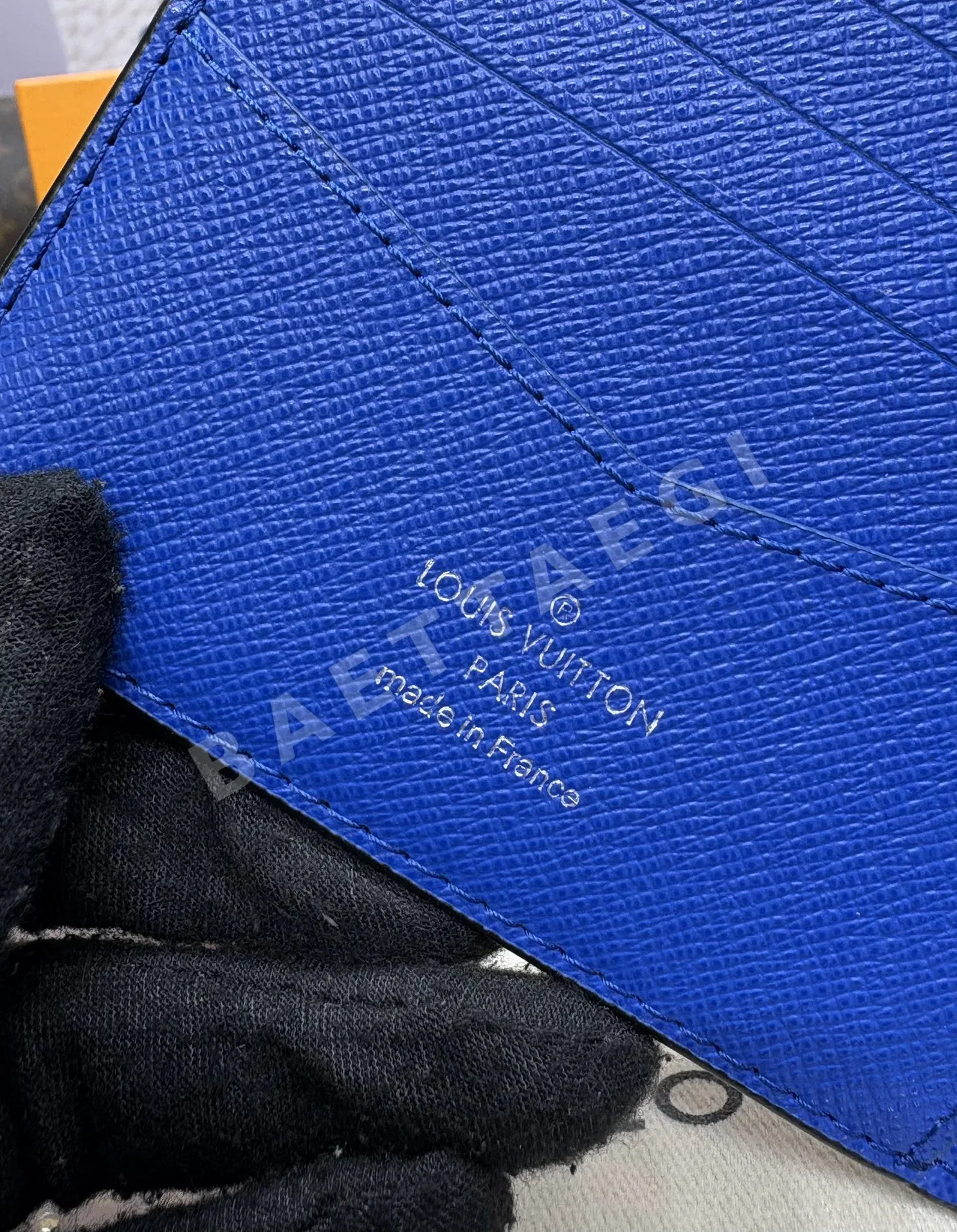 루이비통 모노그램 서핑 코팅 캔버스 지갑 상세 이미지 6