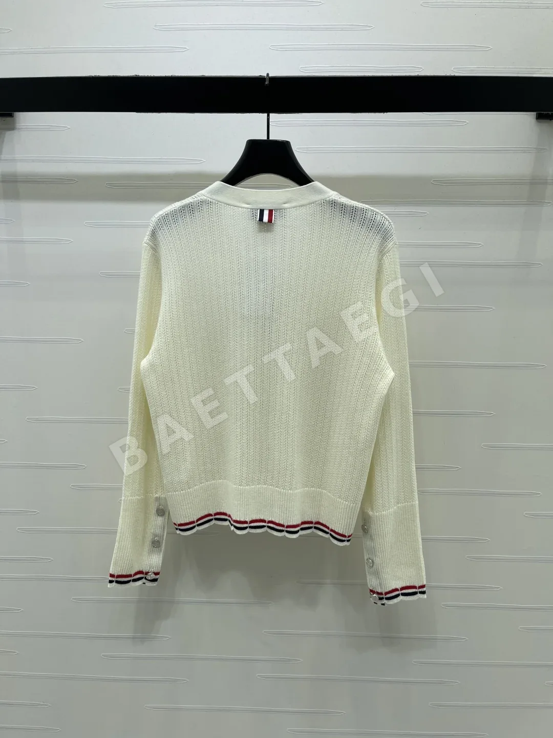 톰브라운 스트라이프 컬러 블록 V넥 가디건 상세 이미지 8
