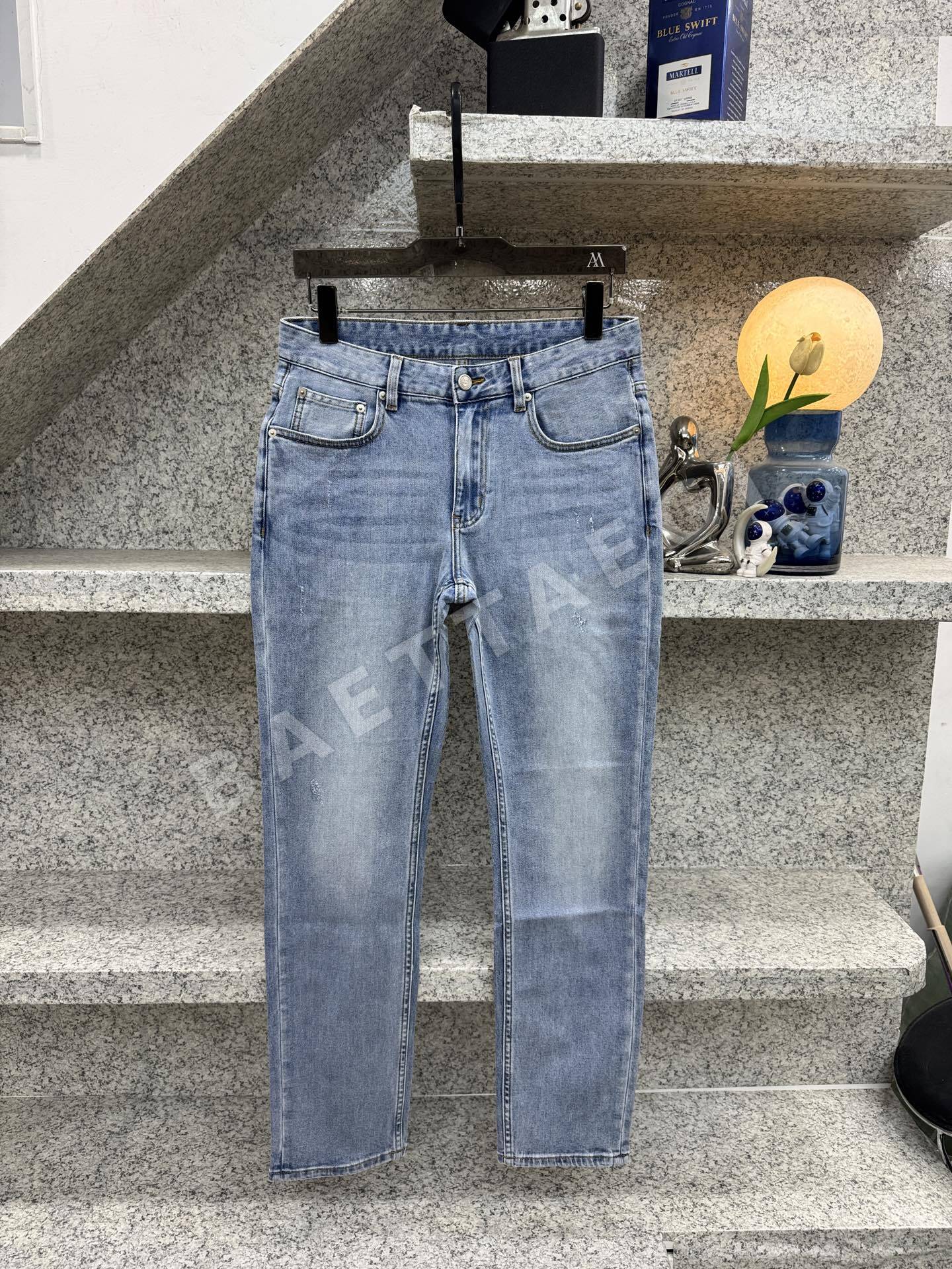 발렌티노 슬림 스트레이트 레그 남성 청바지 상세 이미지 2