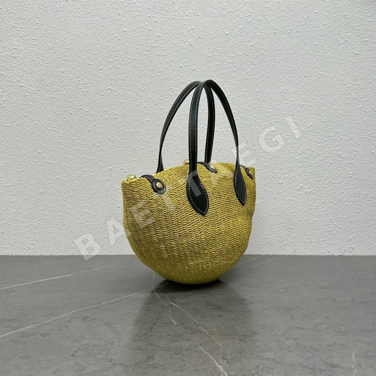 셀린느 라피아 스트로우 핸들 토트백 L10466 상세 이미지 2