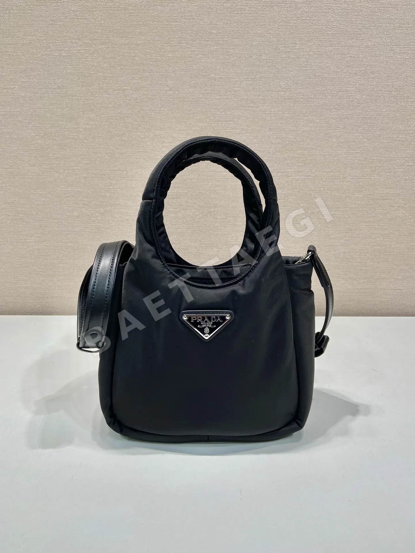 프라다 나일론 미니 토트백 1BA359 66529