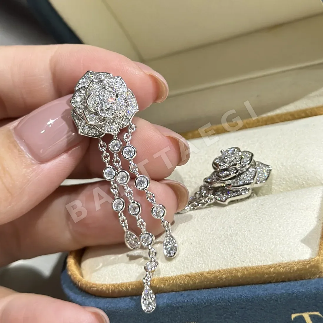 피아제 귀걸이 71663 Piaget Earrings 상세 이미지 4