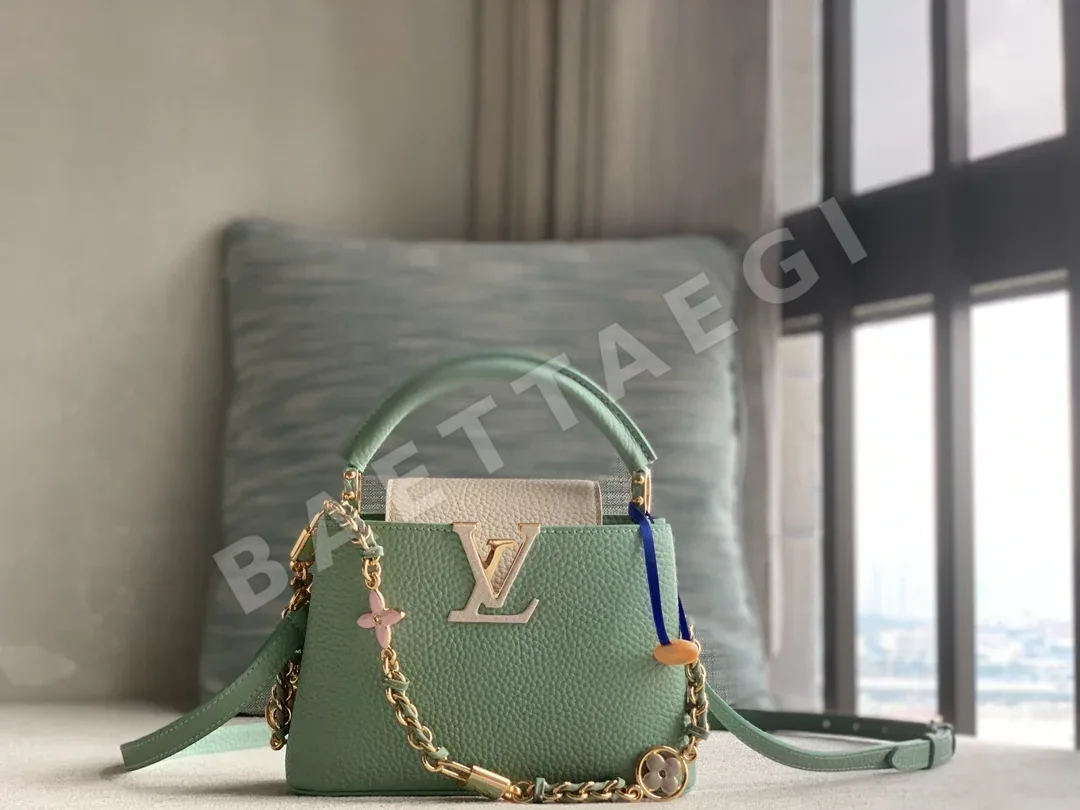 루이비통 카프시느 미니 핸드백 M23951