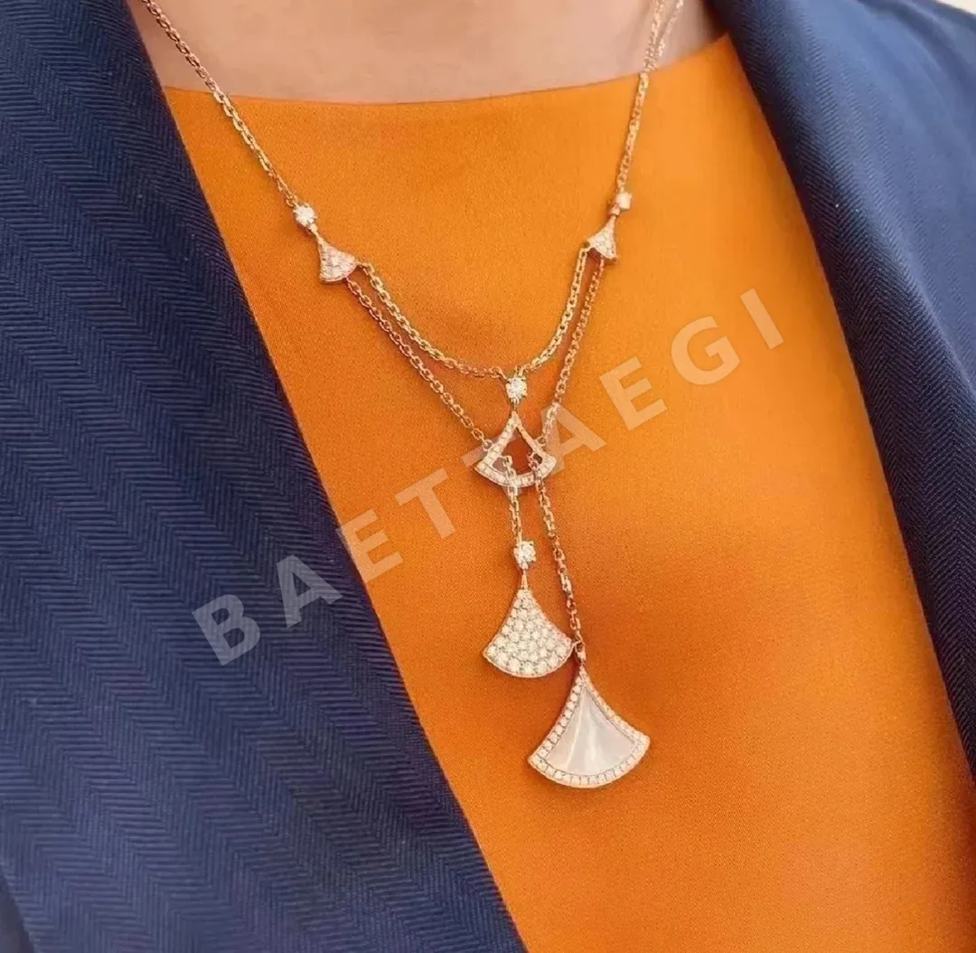 불가리 디바 시리즈 5 장 부채꼴 18K 골드 목걸이 상세 이미지 6