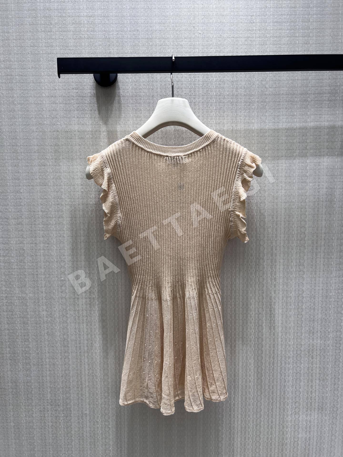 샤넬 프릴 장식 라운드넥 반팔 스웨터 상세 이미지 2