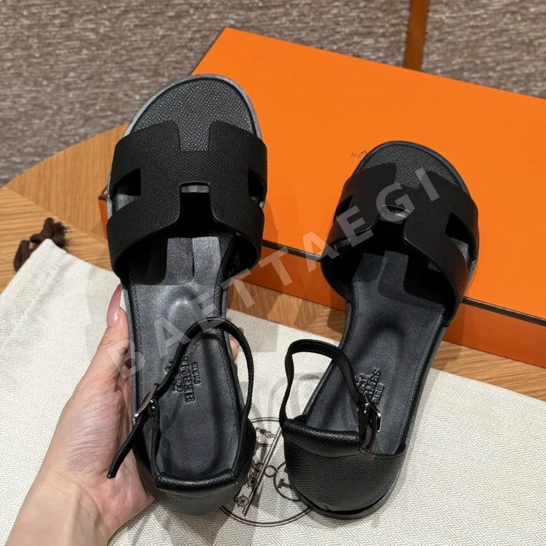 에르메스 산토리니 샌들 블랙 가죽 팜 프린트 상세 이미지 5