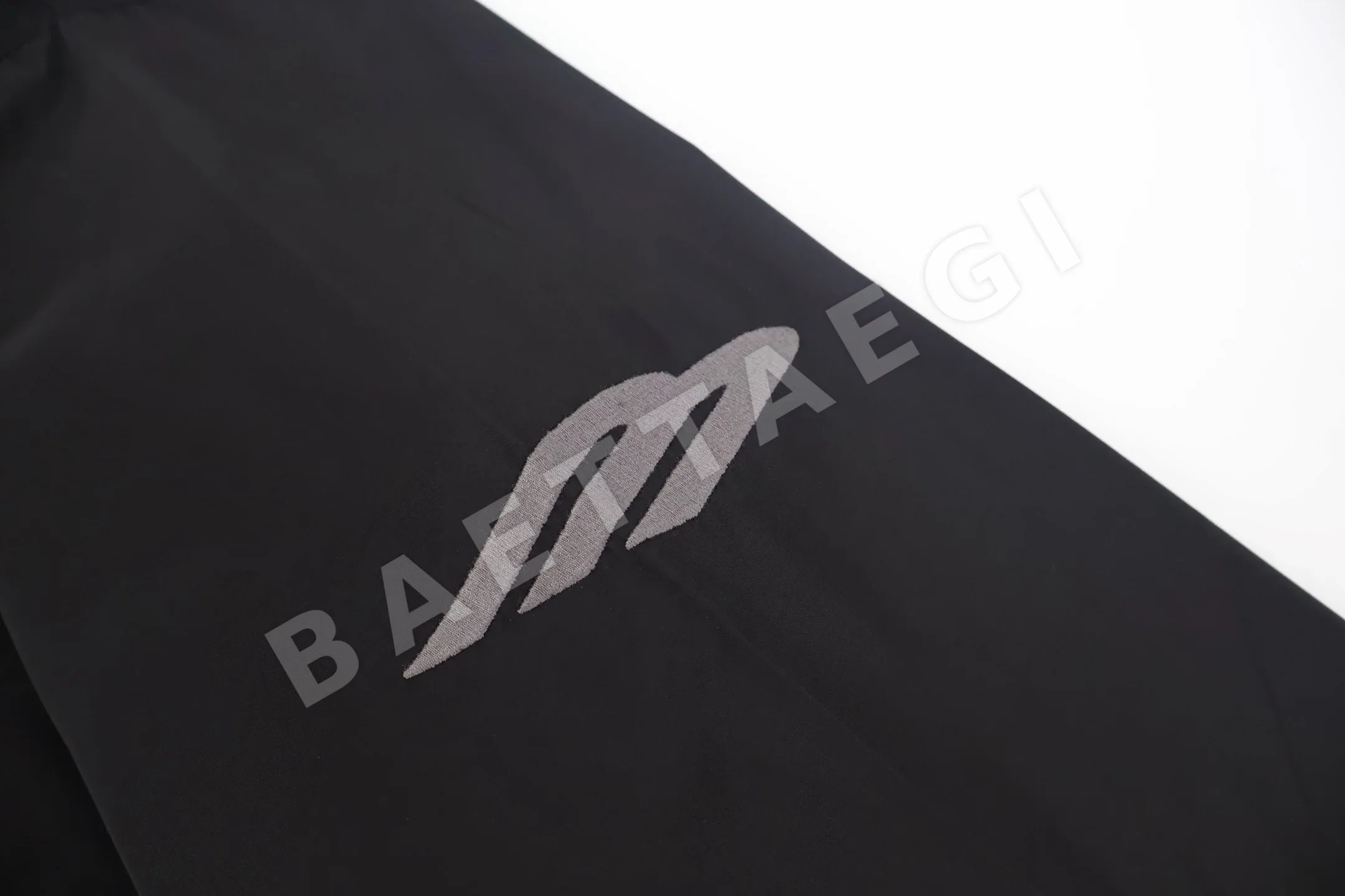 발렌시아가 스키 3B 자수 우븐 남성 자켓 상세 이미지 8