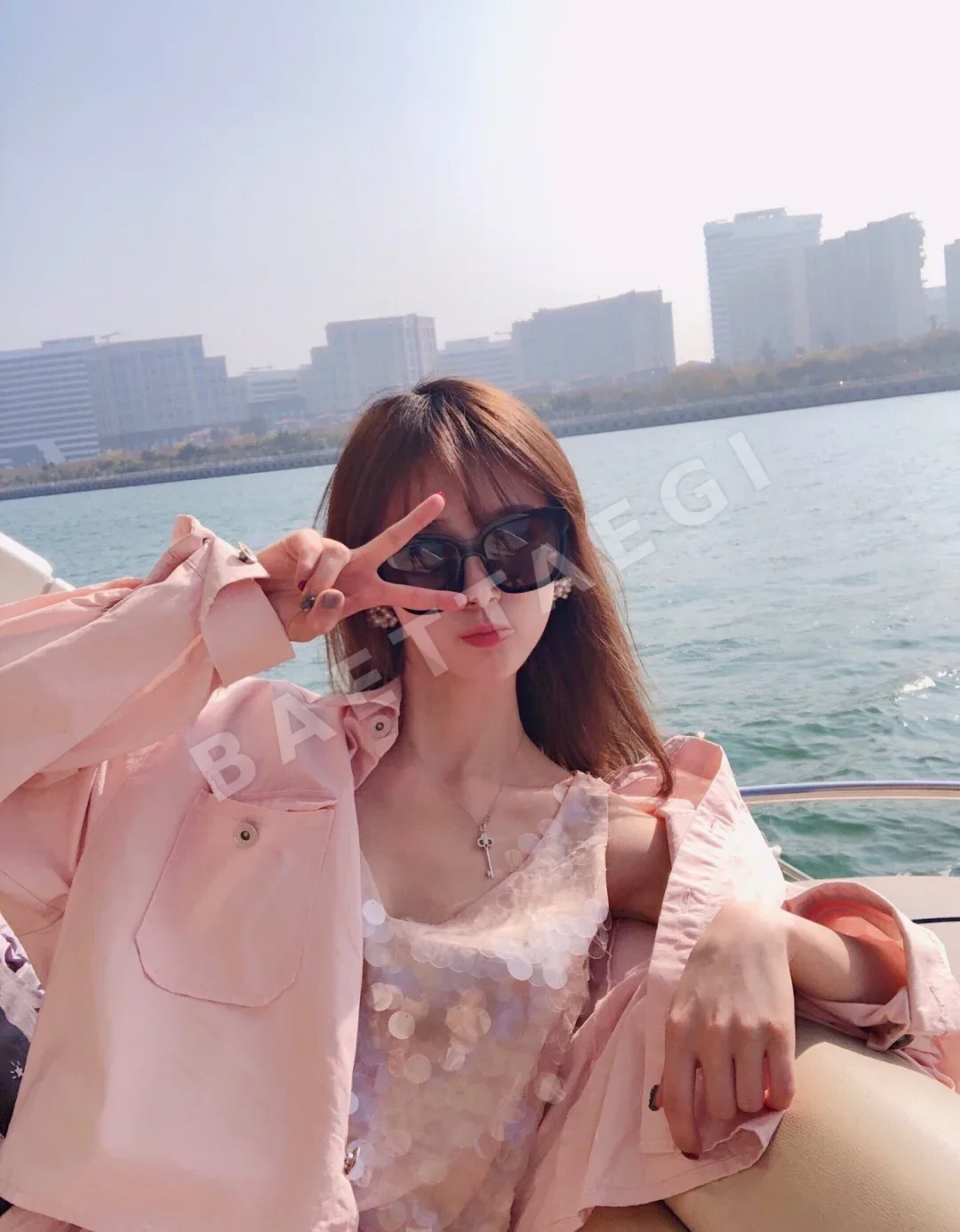 티파니 플럼블로섬 키 목걸이 상세 이미지 2