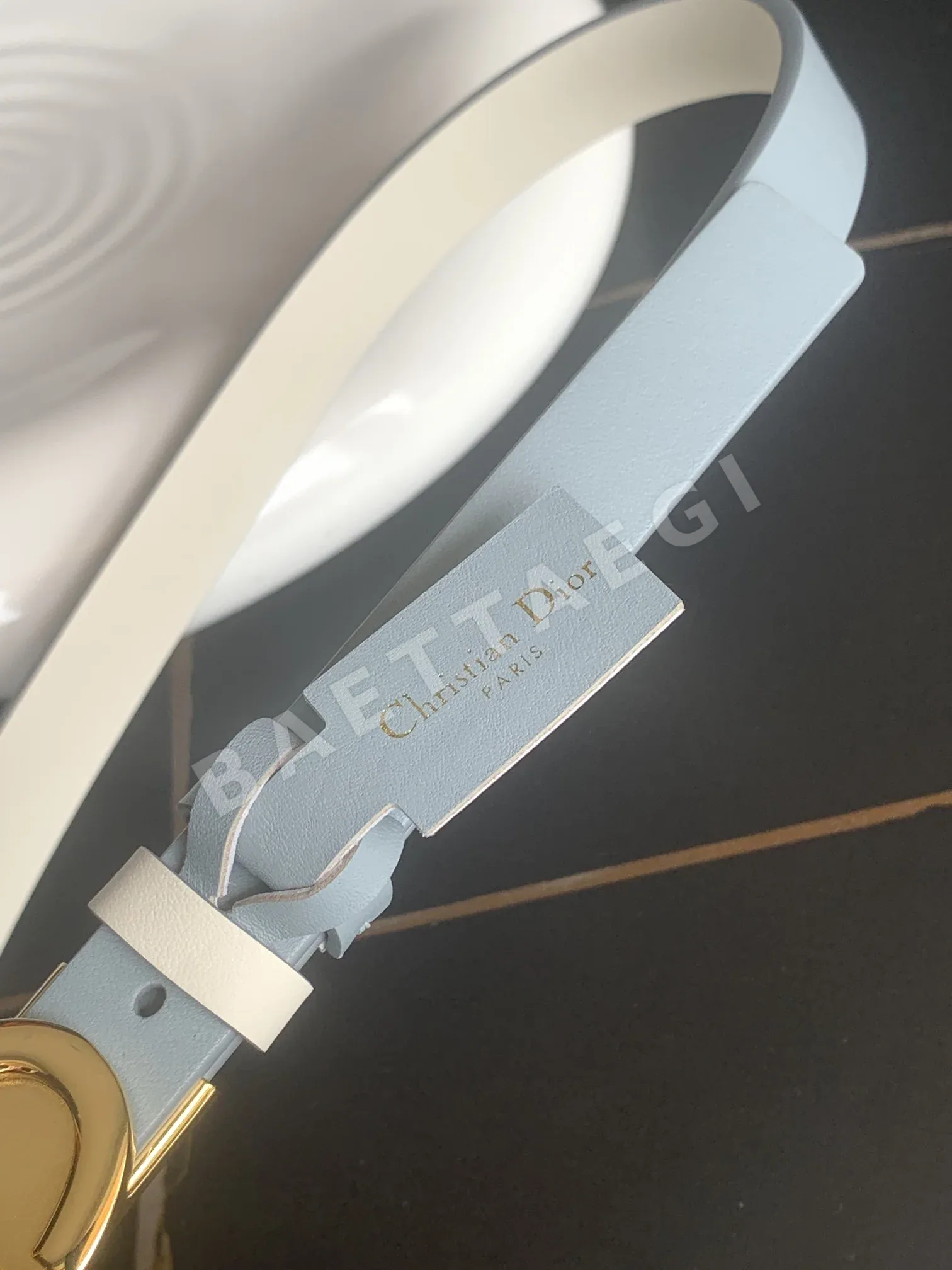 디올 CD 회전식 잠금장치 송아지가죽 벨트 상세 이미지 4