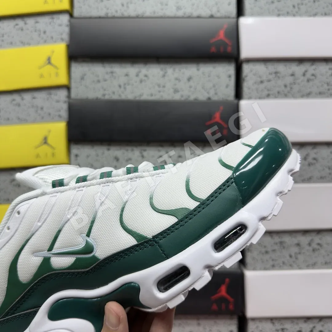 나이키 [BD] 에어 맥스 플러스 CV2392-101 201923 Nike Air Max Plus Black 상세 이미지 3