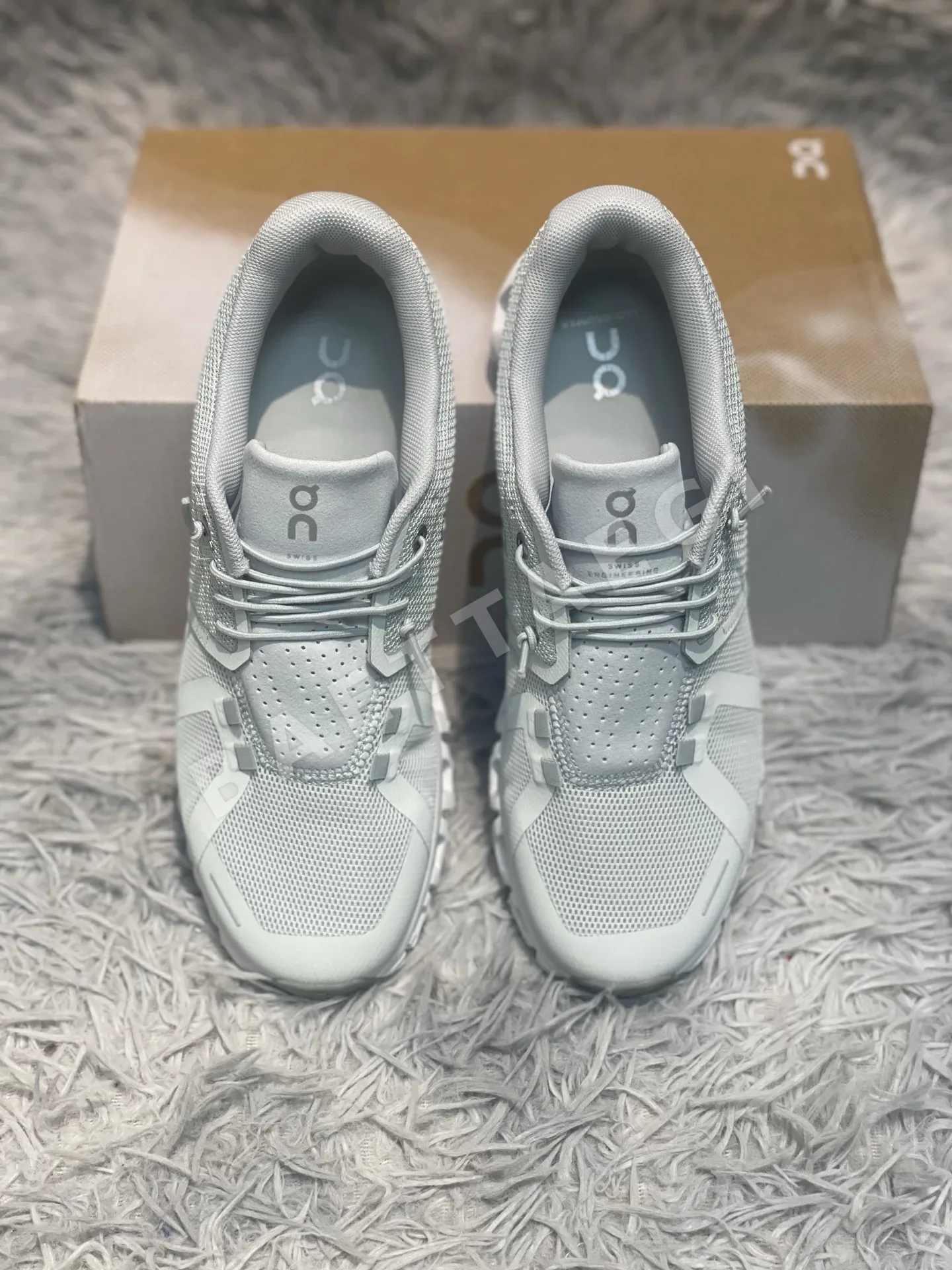 ON Run Cloud 6 캐주얼 경량 러닝화 상세 이미지 4
