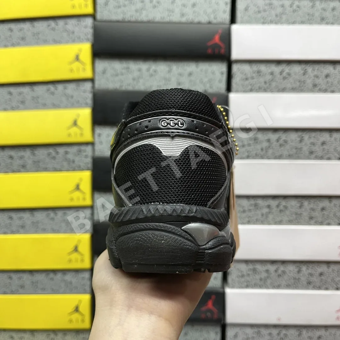 아식스 [WZ] 젤 큐뮬러스 16 1203A733-002 200613 Asics Gel-Cumulus 16 Black Pure Silver 상세 이미지 5