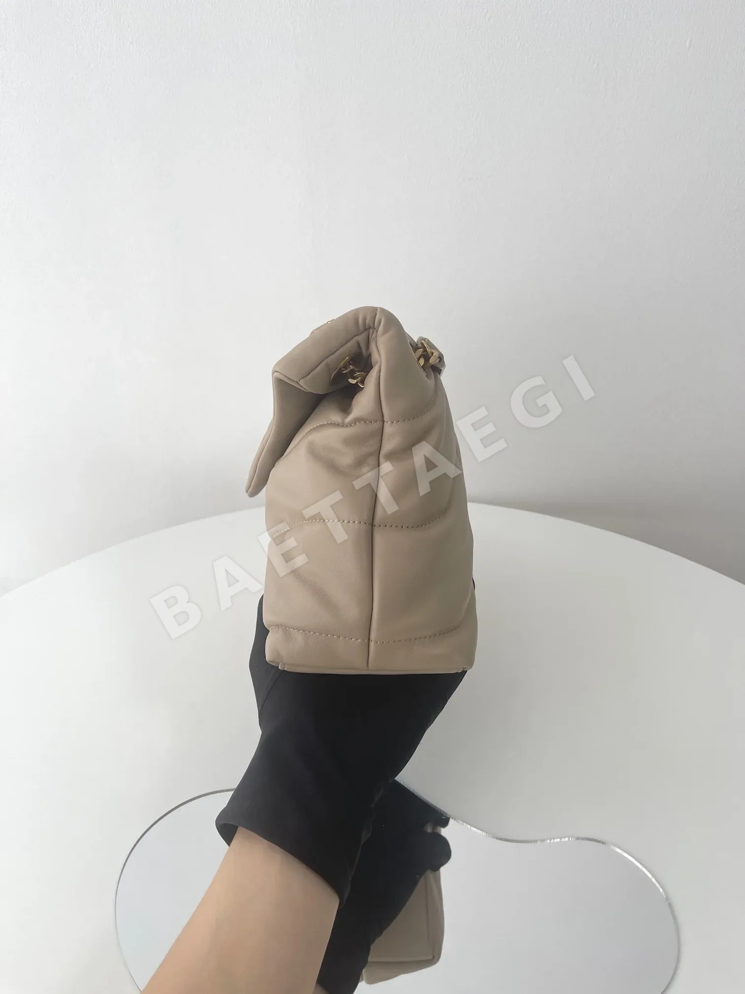 생로랑 가방 상세 이미지 3