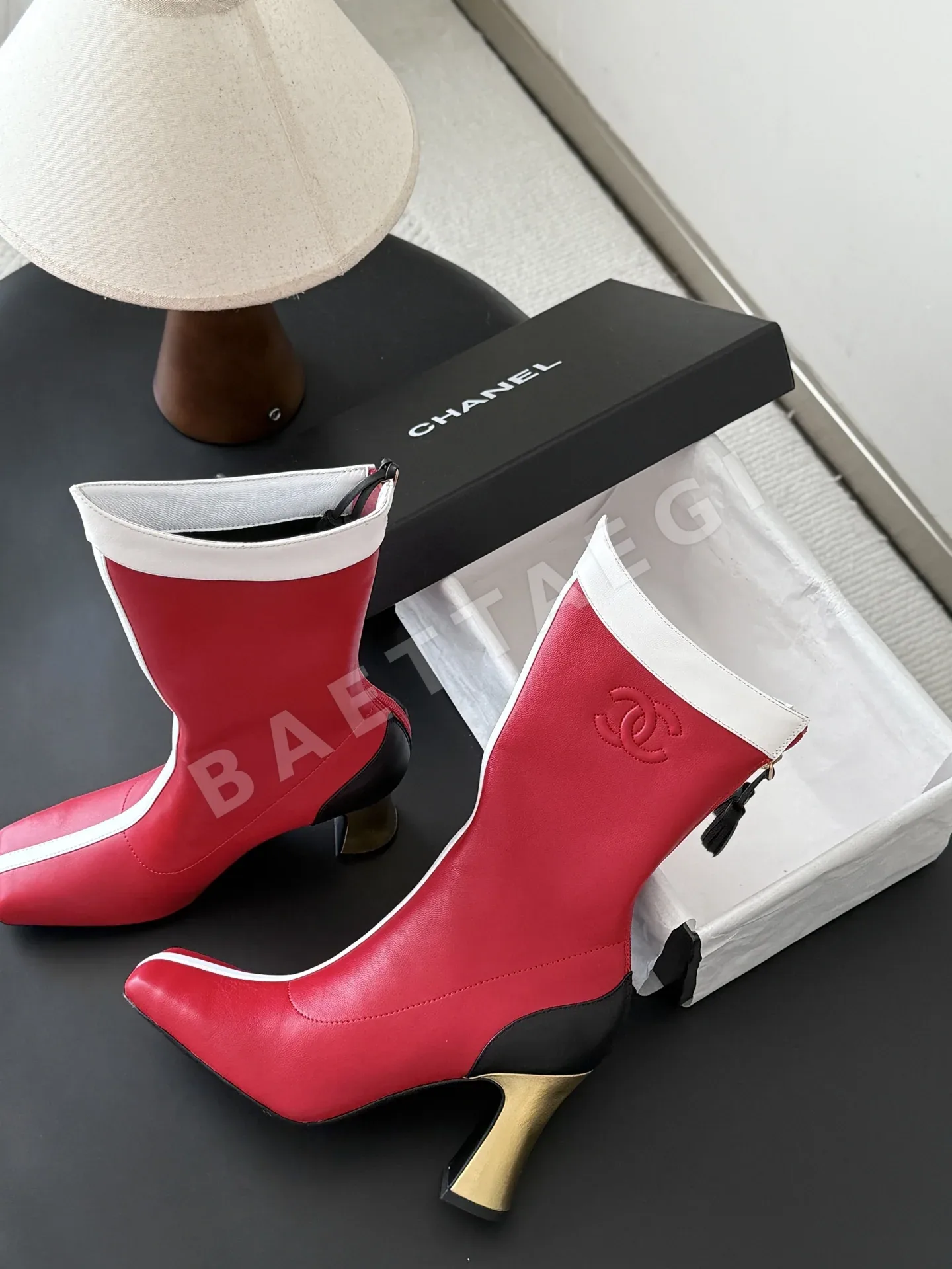샤넬 메티에다르 더블 C 부츠 상세 이미지 4