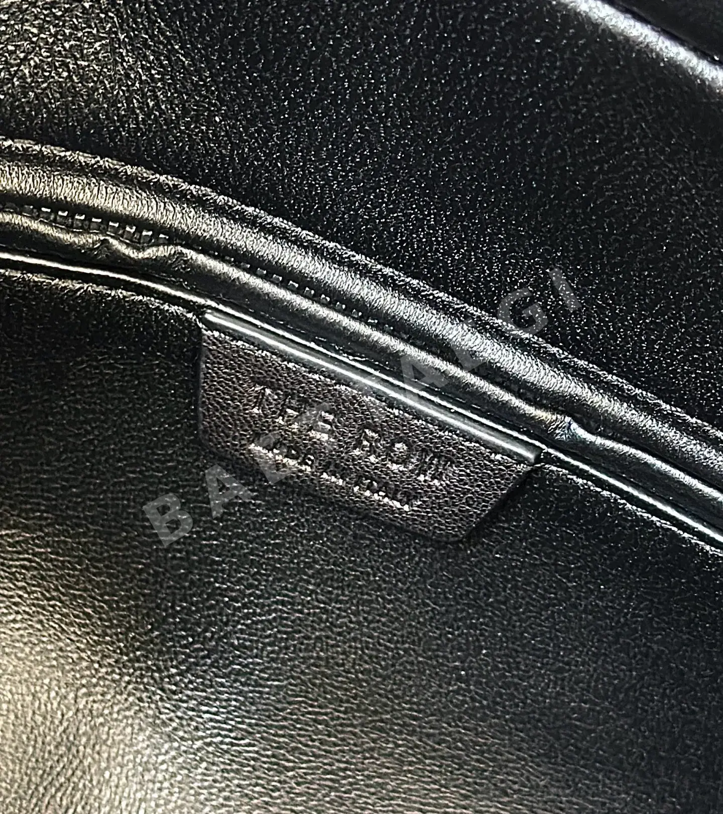 더로우 엠보싱 식물성 태닝 볼링백 상세 이미지 8